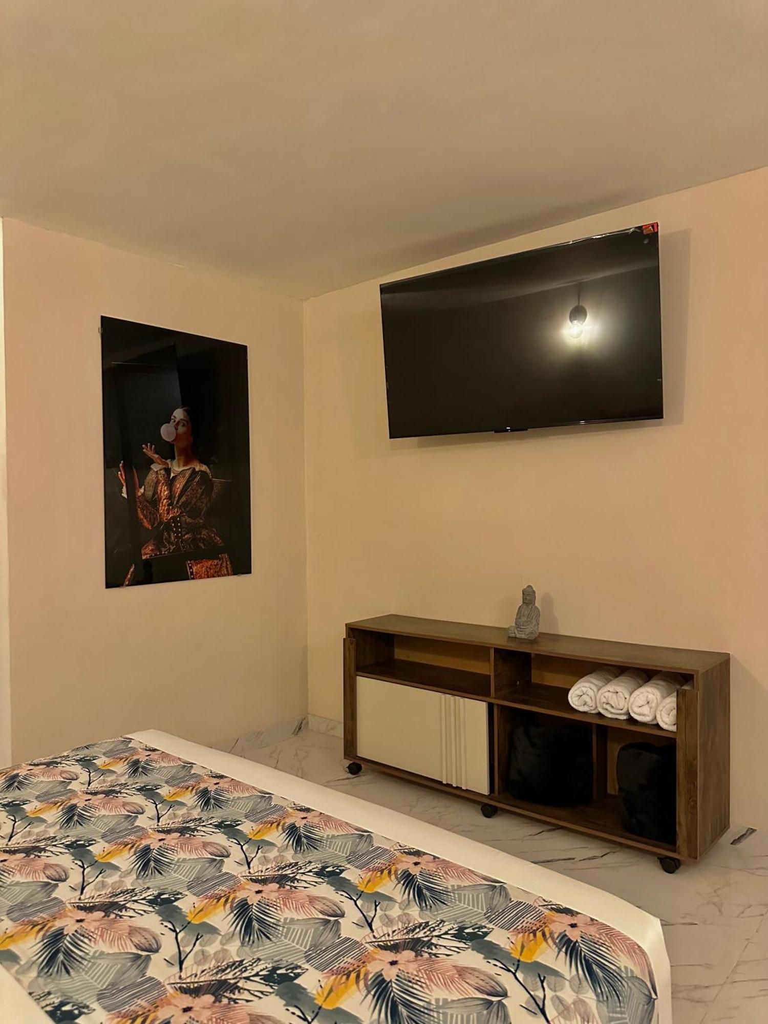 Hotel Bali At Poblado Медельин Экстерьер фото