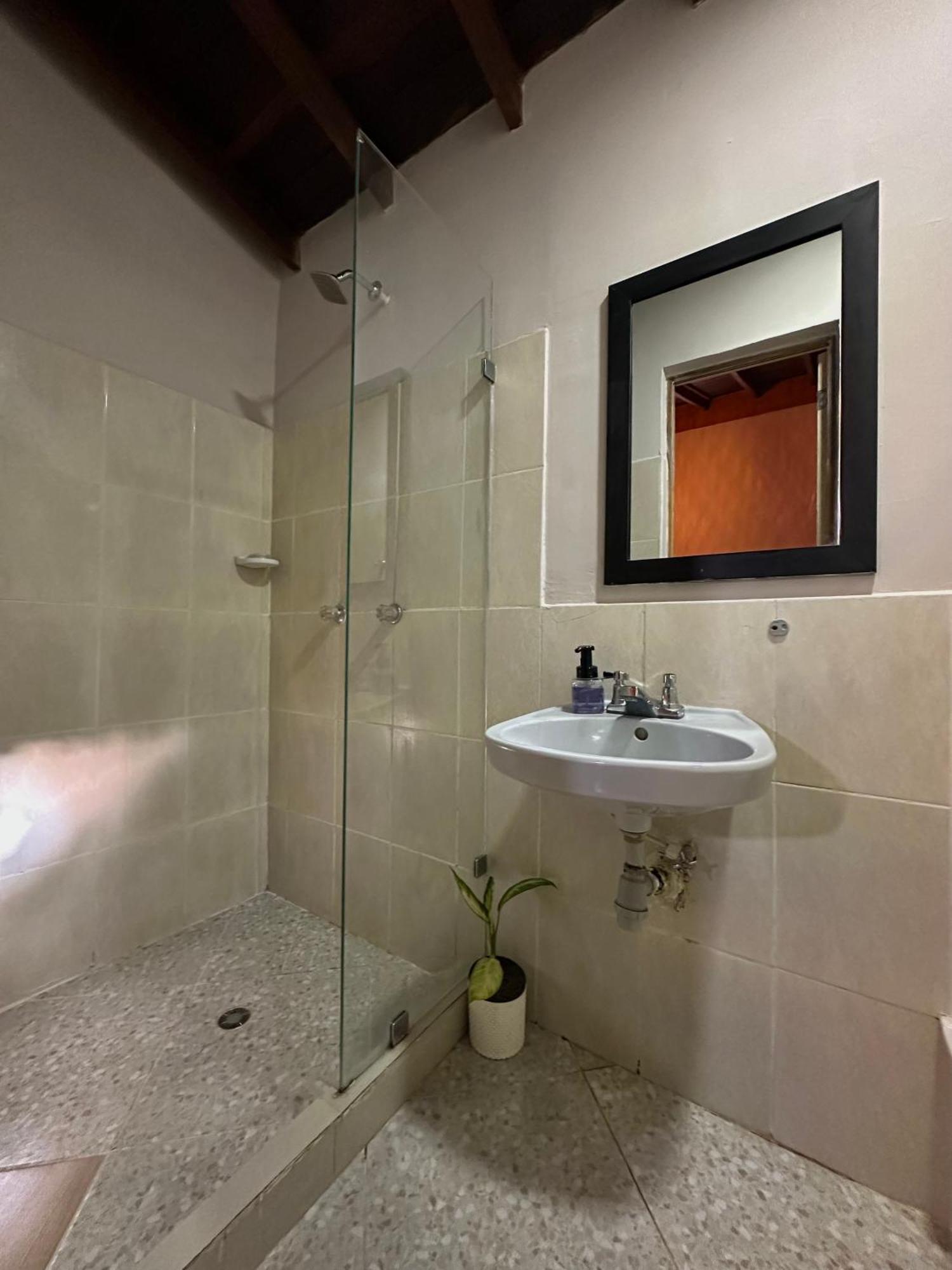 Hotel Bali At Poblado Медельин Экстерьер фото